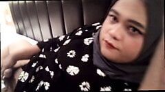 Video Penuh Crossdresser Miang Hijab