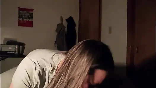 Hinterhältiger Sex Auf Einem Quietschenden Bett, Jeder Hat Uns Gehört