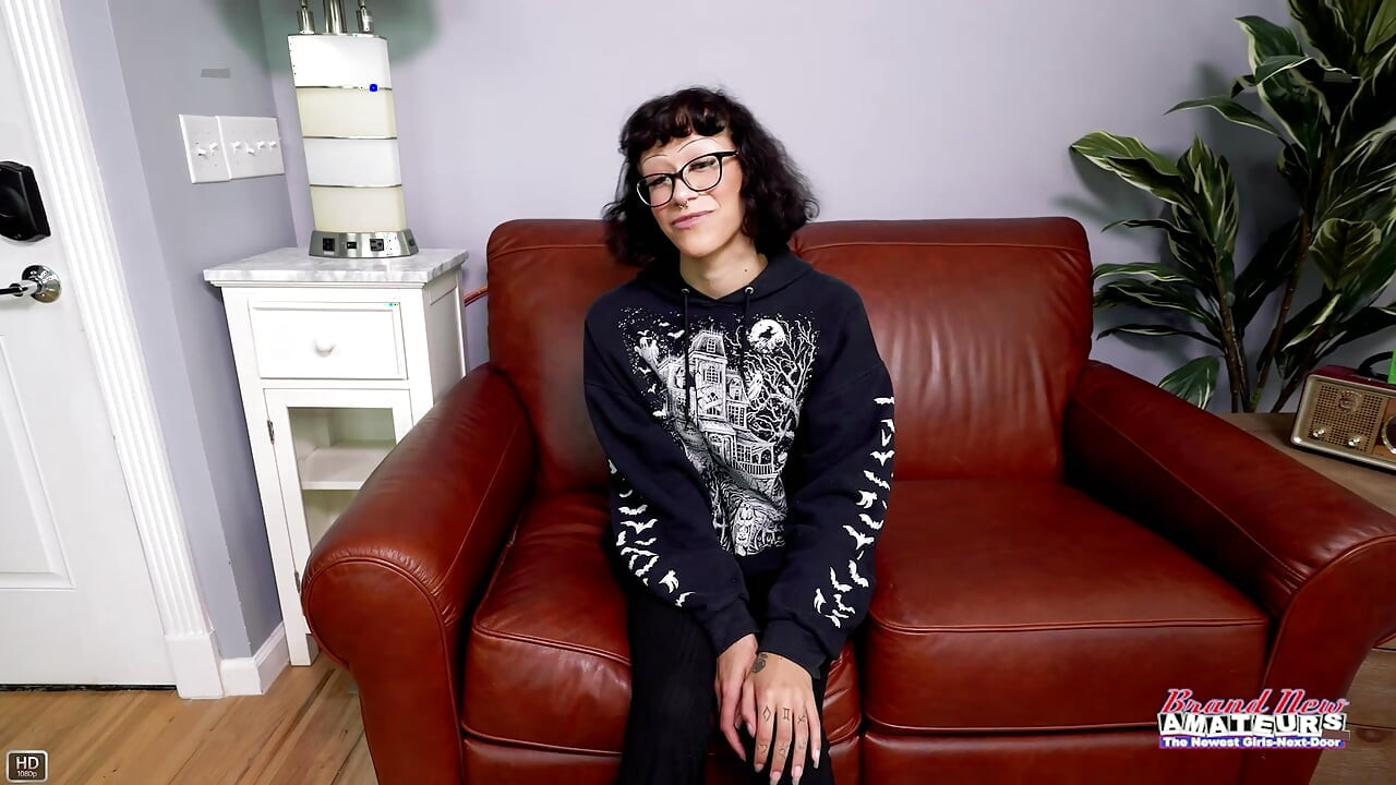 riella Coley Obla brineta coed igračke masturbira vlažni rimjob Vrelina!