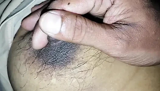 Asyalı desi ateşli evli kadın güzel vücutlu küçük memeler ve sıkı amcık