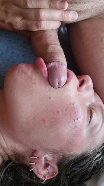 Deep throat fucking on the edge of the bed blowjob | Clip 1