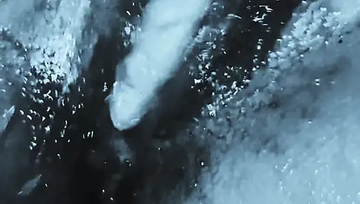 Nymphomaniac Fountain Masturbates