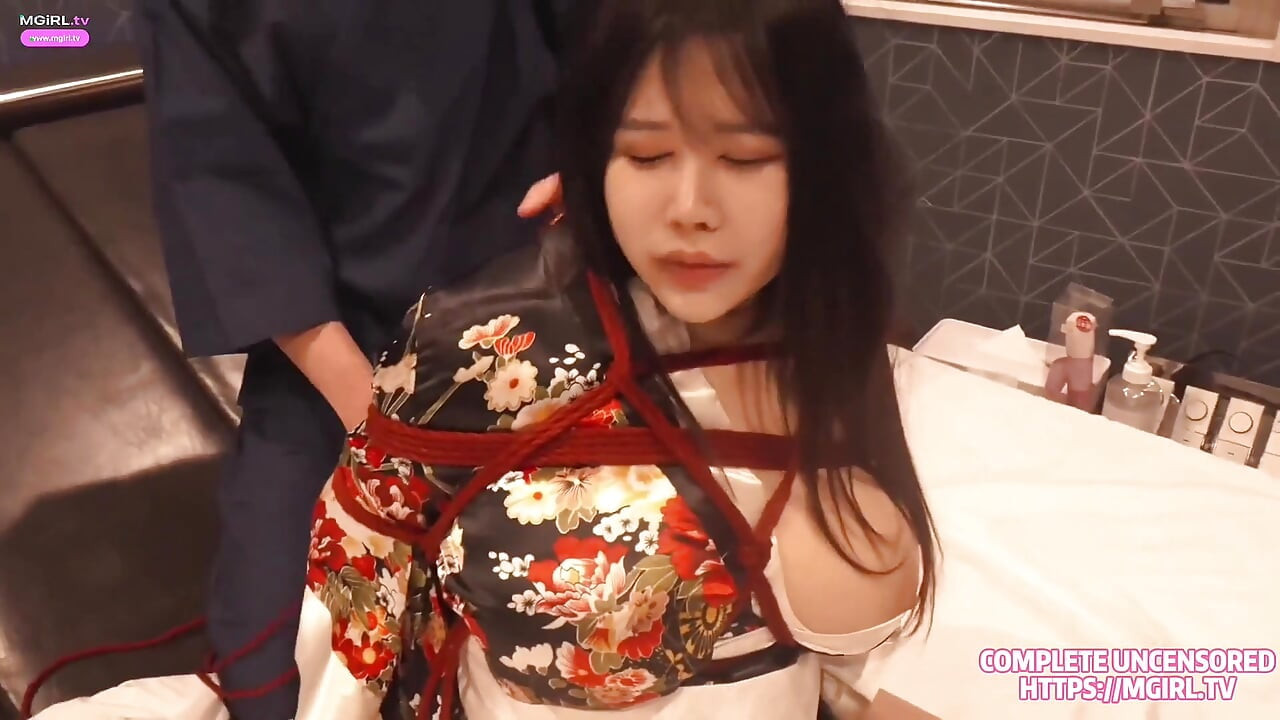 Busty JAV Star Mion Hazuki Bondage Training