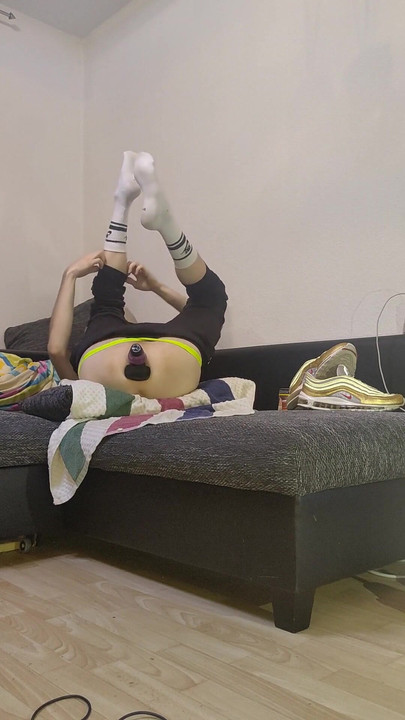 "(GER) 냄새 나는 AirMax97의 스포티한 후장, 양말과 운동화가 뻗어 매우 깊게 훈련된" 화려한 순간