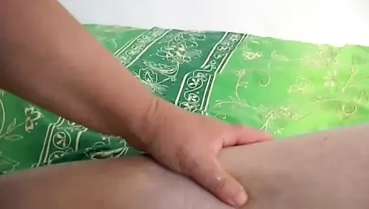 Возбужденная телочка-толстушка трахается, прежде чем наказать ее траха