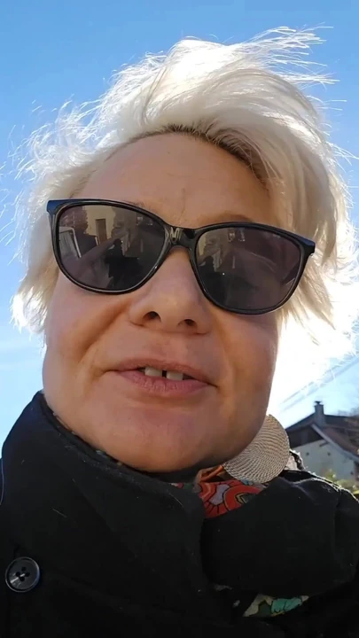 Stunning moment from "milf looking for a cock in the countryside. I find her in a barn sucks her fucks me and empties her"