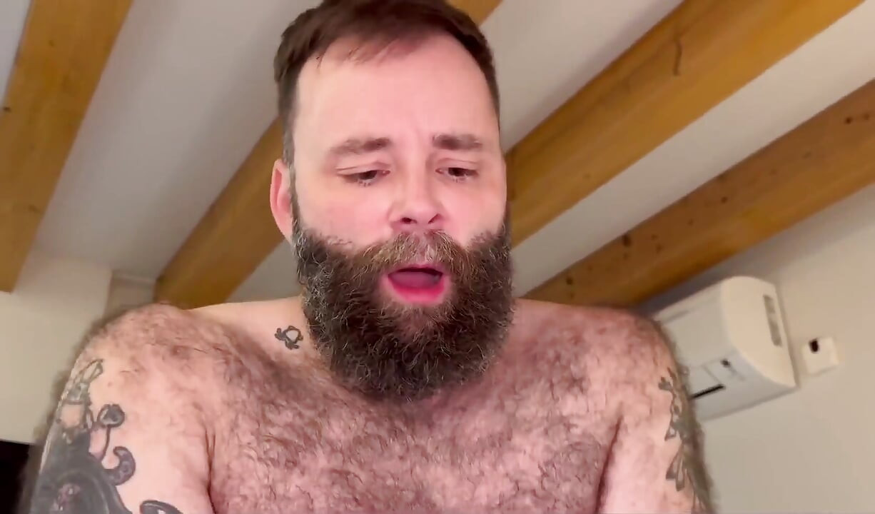 Comes to Visit Barcelona and Uses My Ass to Empty His Balls Sweat, Semen, Hair What More Could You Ask for?