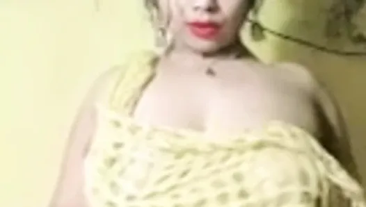 Big boob show bangali boudi