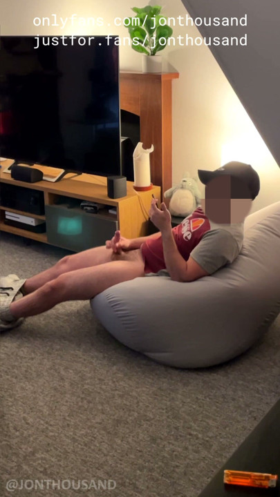 Str8 roommate busted!