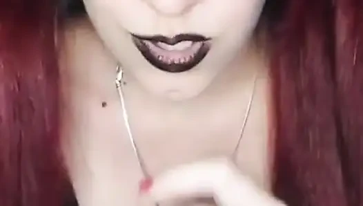 Shyyfxx döl yutan yavrusunu oynuyor ve aşağılıyor - joi femdom cei