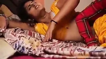 Indian Bhabhi ko devar ne piche  jor se choda
