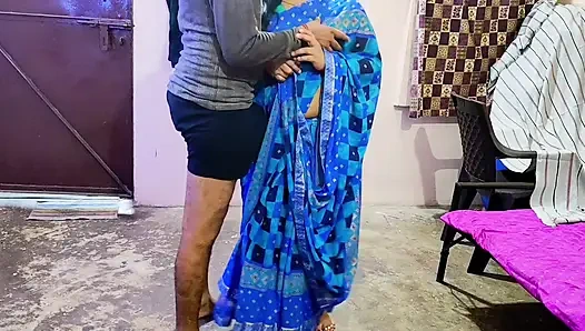 Indian Desi bhabhi fuking neighbour boy