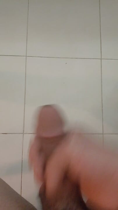 Nagyon nehéz elélvezni fiú 5 percet vesz igénybe, hogy elélvezzen a mesterbációval