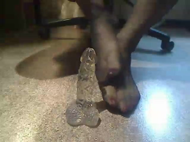Footjob mit Dildo