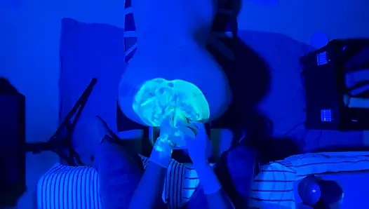 Uv fisting