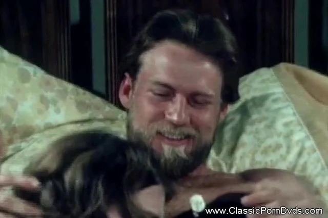 Classic Threesome - Guy Gets 2 Babes and Enjoys The Fucking
