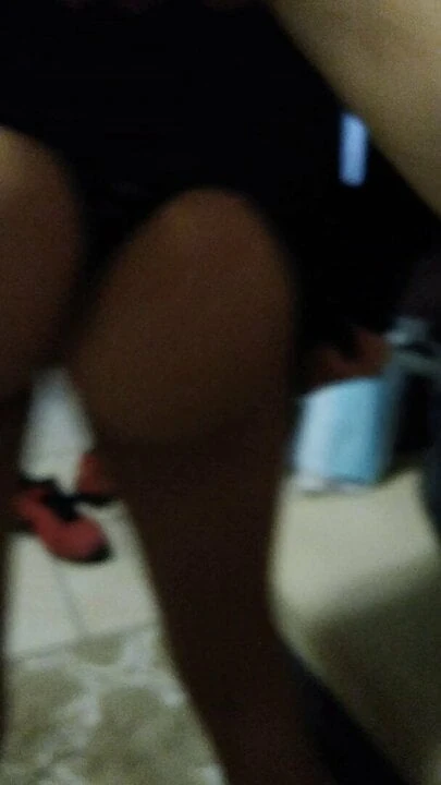 Otra jovencita.