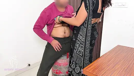 Der Softgas-Lieferbote gab neben dem Tank ab, wo ist der leere Zylinder, nehme ich es.