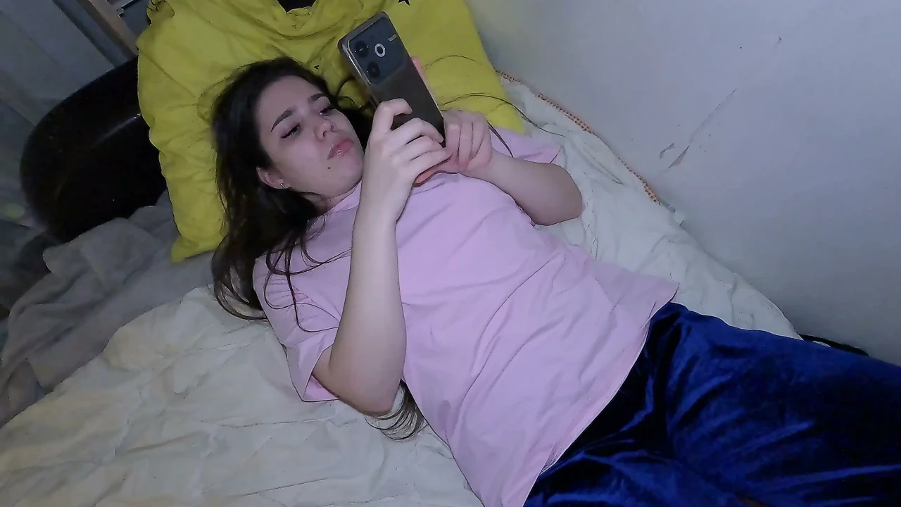 Stepsister Fights Boredom With Her Pussy