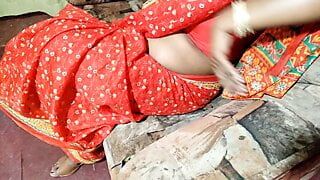 Индийская дези жена Dammi показывает большие сиськи, задницу и киску 06