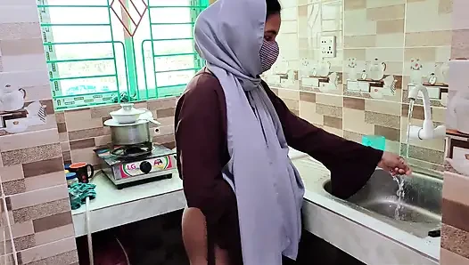 Indian hijabi stepmom fuck by stepson in the kitchen Desi xxx