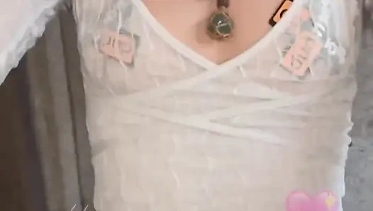 Pretty Little Pussy Likes to Piss All Over the Floor