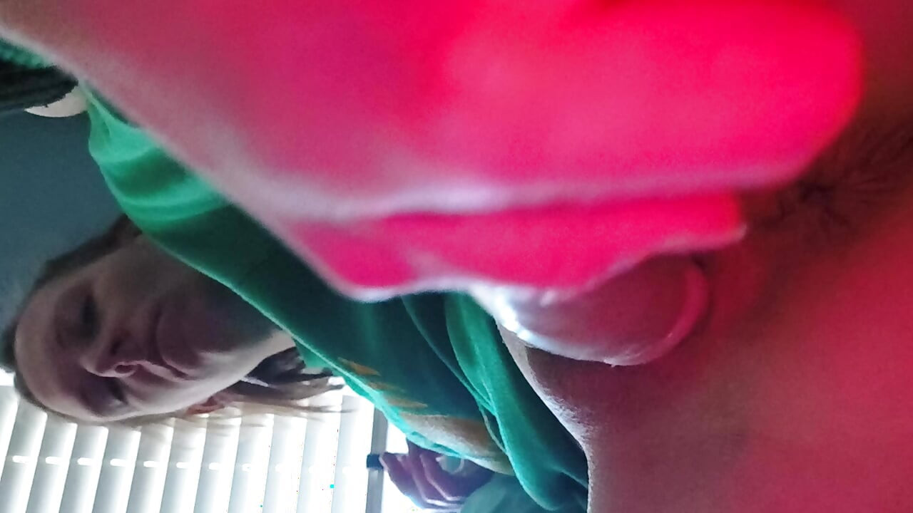 बड़ा डिल्डो तंग चूत