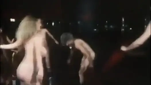 Классические порно DVD, Отступление На Западе с Платоном, часть 4