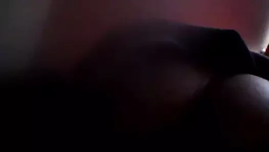 Şişman götümde dildo
