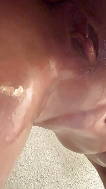 Naoliwiony i gotowy do wybuchu część 2