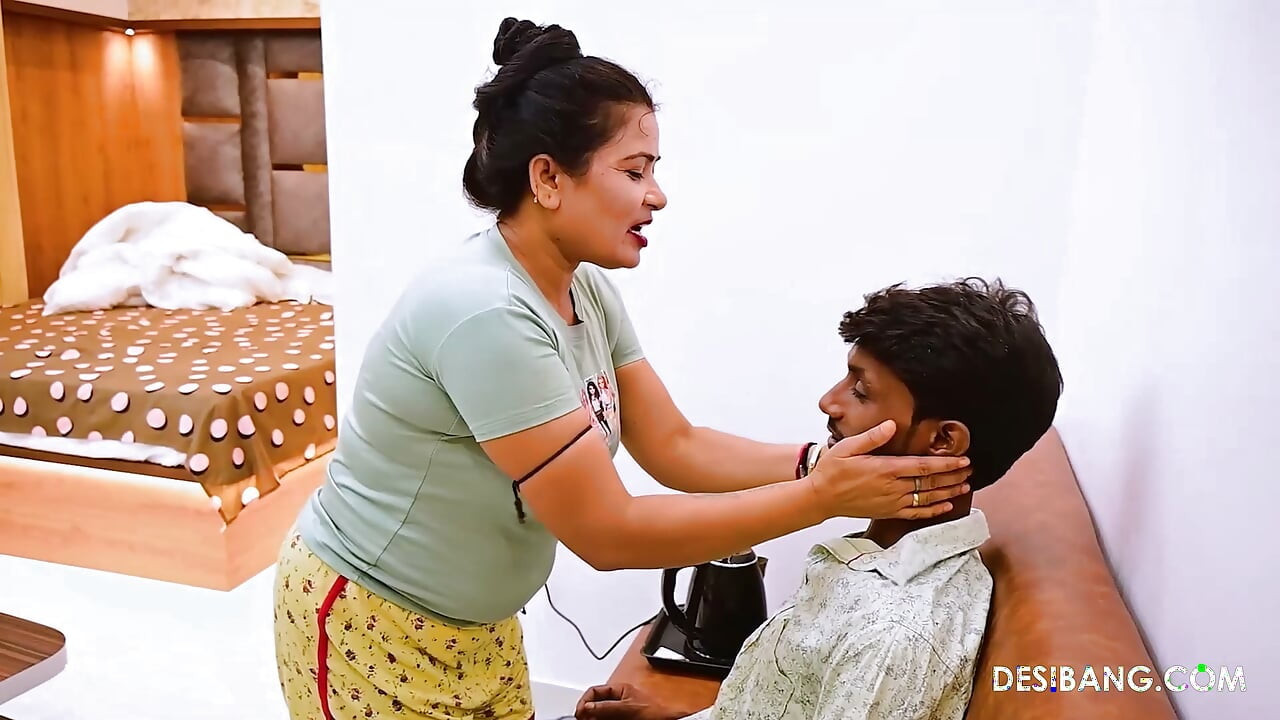 Bhabi's the Perfect Size to get Fucked at DesiBang