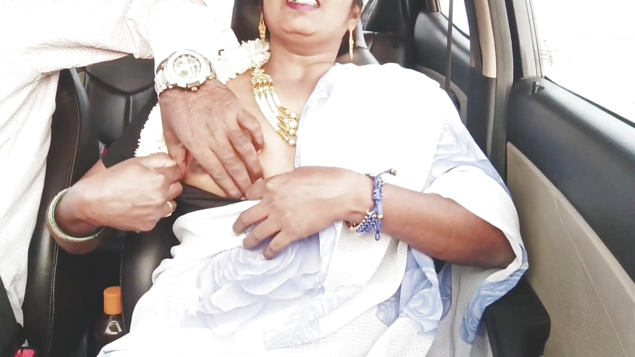 Indian Bhabi Car Sex. Beautiful Saree Housewife Try to Fucking with Stepson Car Drive.telugu Dirty Talks.