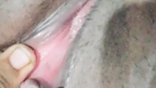 Бангладешская вирусная девушка показывает свою киску