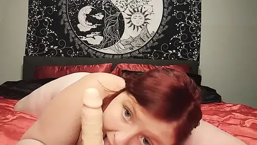 Мачеха ублажает киску