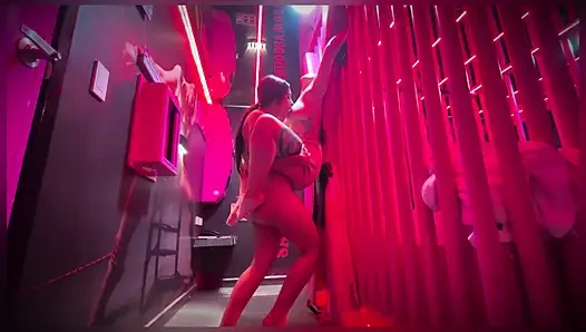 Kencan Tinder Lesbian Di Motel Berakhir Dengan Rimjob - Anitta Miller & Sweet Kimmi