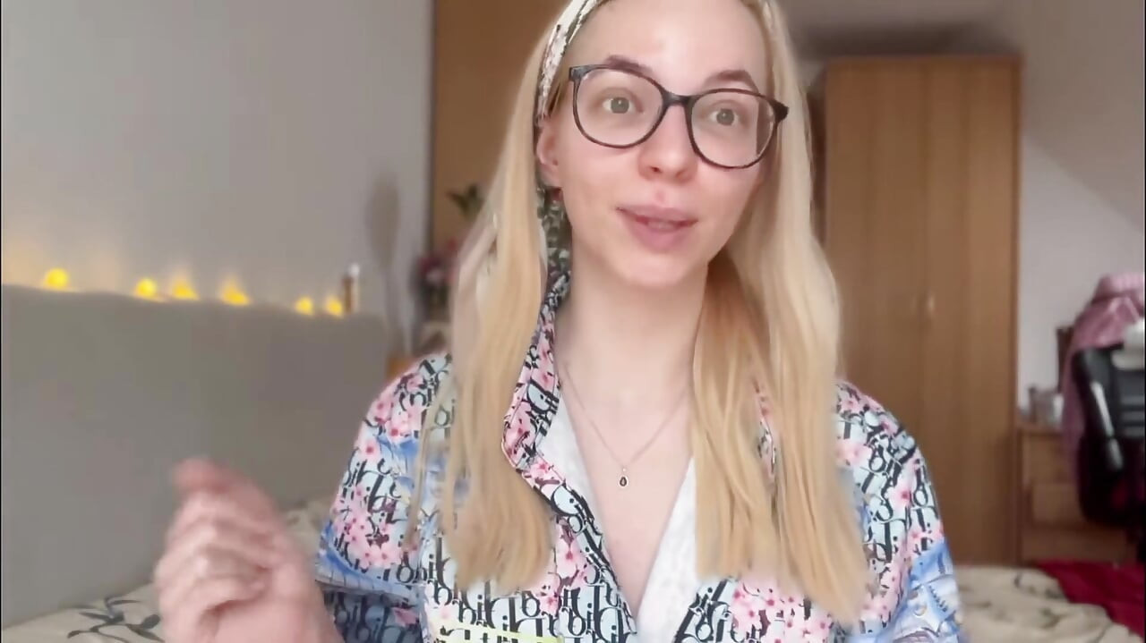 Paypig hidup di $ 30 sebulan setelah aku membilasnya sampai kering