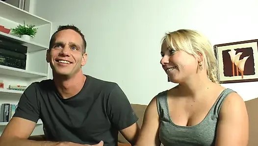 Amateur German whores sharing dick in threesome