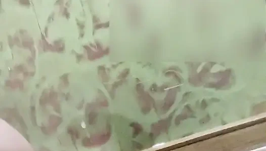 Müslüman seema hindu erkek arkadaşının yarağını emmek için kocasını aldatıyor