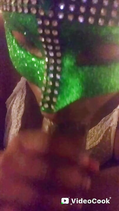 Rommelige Mond in Het Masker!!