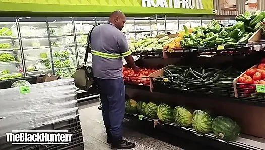 Pazardan çıktıktan sonra banyoda arkadaşım