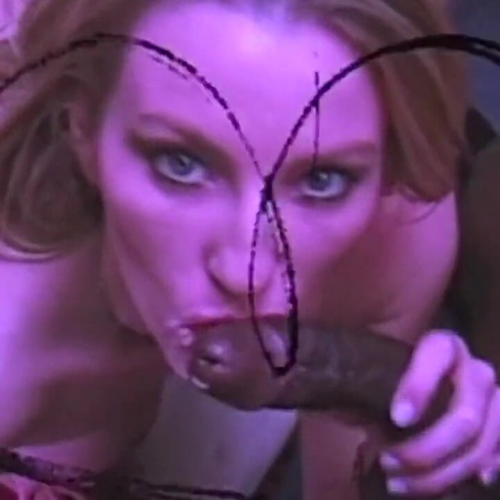 Jestem oszałamiającą blondynką, ale w końcu ssałam czarnego faceta.