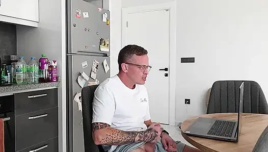 Step Sister Found a Condom at Her Parents' and Fucked Her Step Brother!