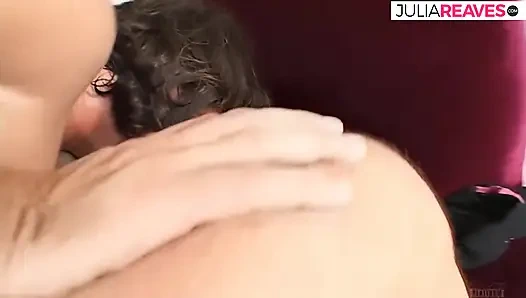 Pantat pacar hot ini dientot habis-habisan sama kontol besar