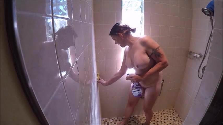 Chubby MILF Cleaning the Shower