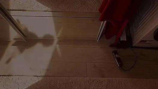 Gerçek (sarkık) yarağım giderek büyüyor ve kalınlaşıyor