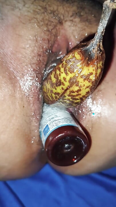 Pumped bananas and bottles into sister-in-law's pussy and fucked her a lot.