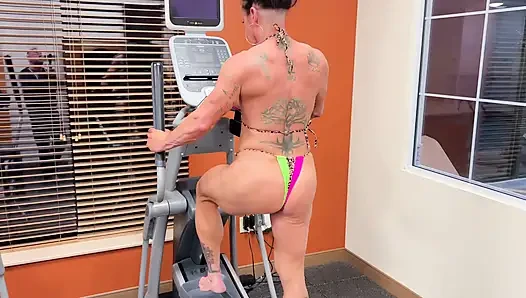 Muscle Girl Fucks and Blows a Stranger