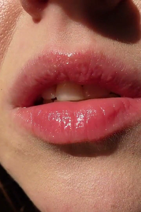 Mine Læber og Tunge Closeup
