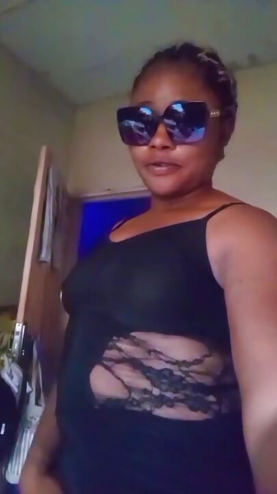 Napaljena Nigerijka se pipa na live videu