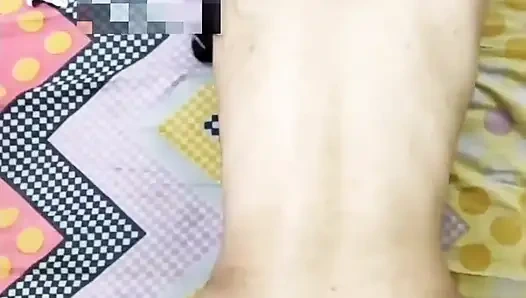 Nidhi пробурил ее бойфренд с его огромным черным членом